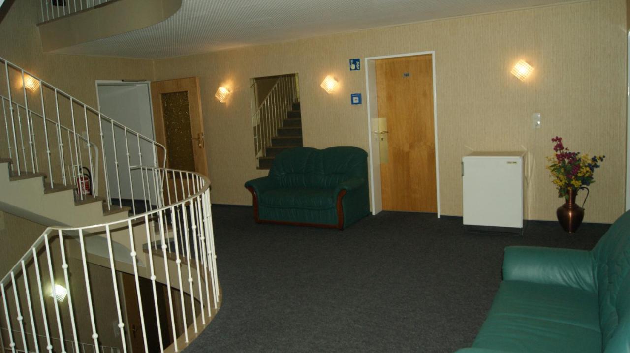 Hotel Seehaus Horn-Bad Meinberg Exterior photo